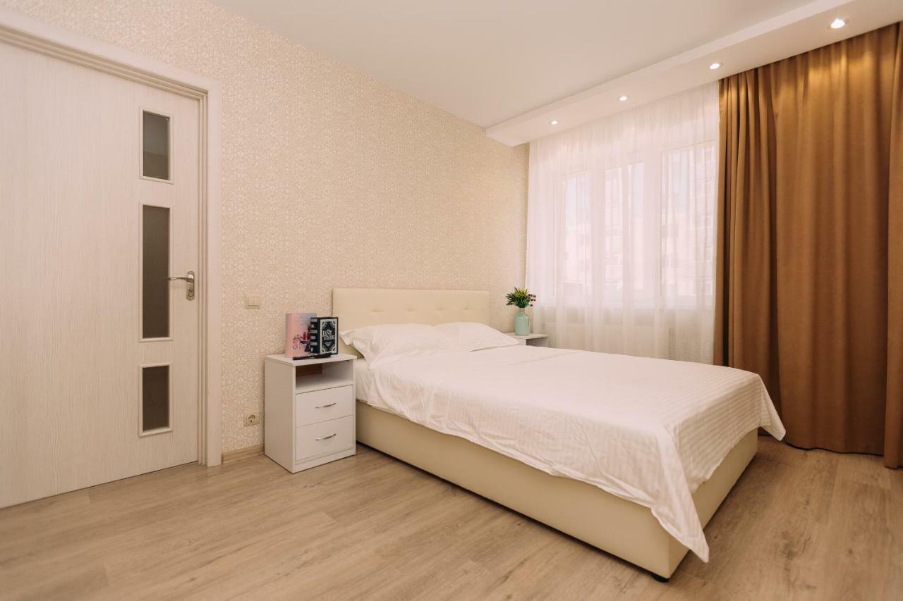 Люкс Апартамента На Харьковской Возле Тц Лавина Sumy Exterior foto
